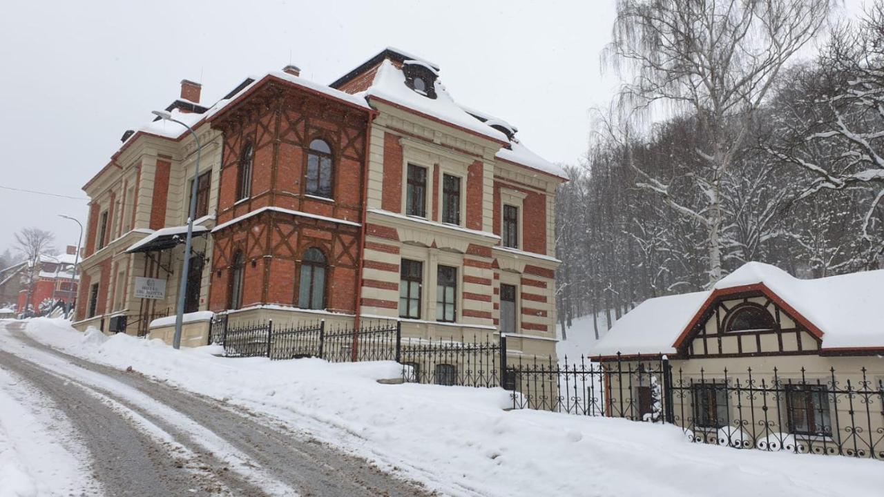 Hotel Charlotta Jedlina-Zdroj Exterior photo